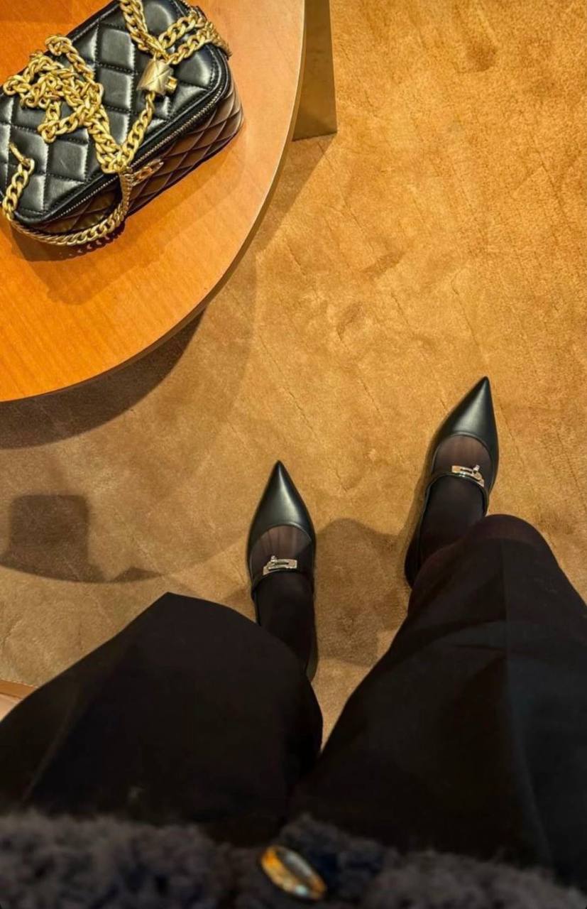 Hermes Kelly балетки — вид сбоку